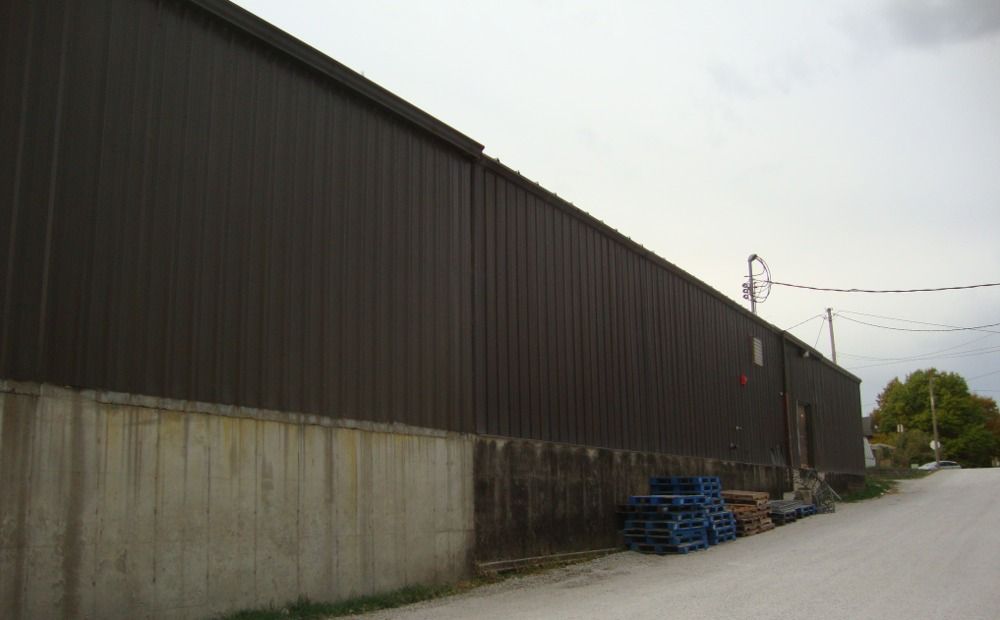 Leon Retail Center: 108 NE 3rd St, Leon, IA 50144